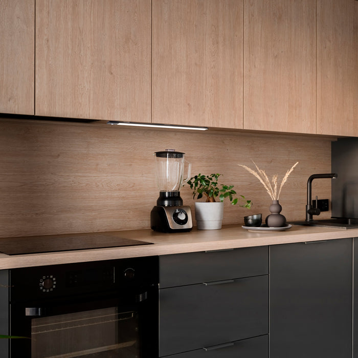 USB wiederaufladbare LED-Wandleuchte Kaus Black Bewegungssensor,, L600mm, Kunststoff Aluminium, Schwarzer metallic